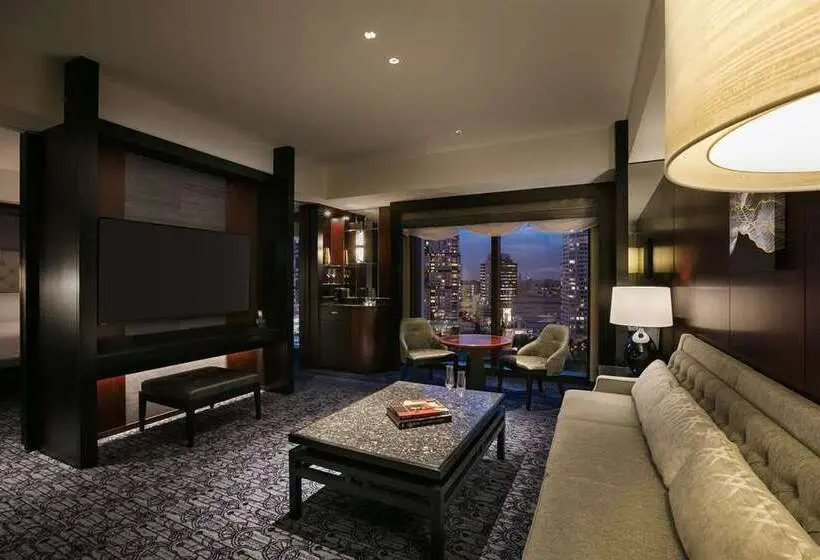 Suite Deluxe, Conrad Shenyang