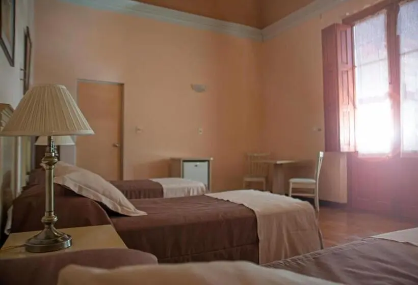 اتاق استاندارد سه نفره, Posada Del Frayle Bentos