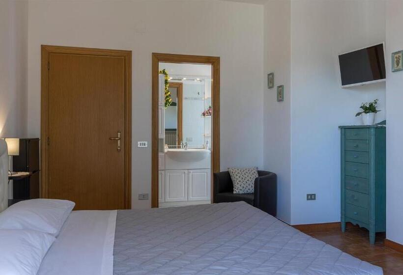 חדר סטנדרט, Zia Regina