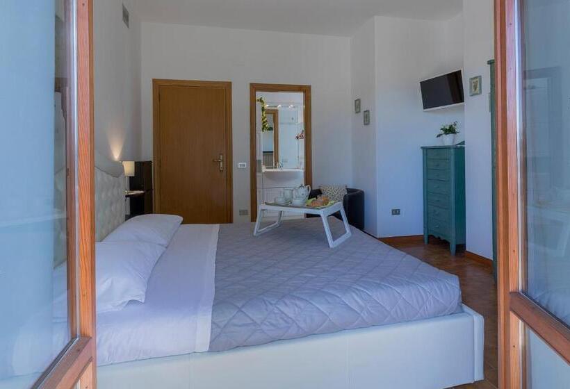 חדר סטנדרט, Zia Regina