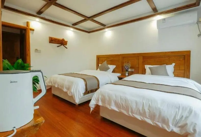 اتاق استاندارد, Easy House