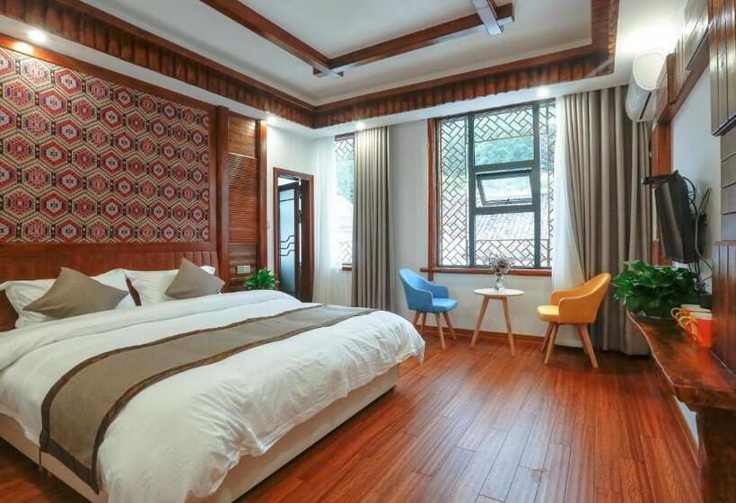 غرفة قياسية سرير كينج, Easy House