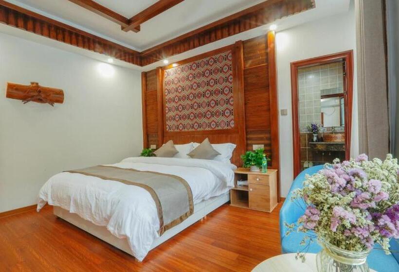 Стандартный Номер Кровать Кинг, Easy House