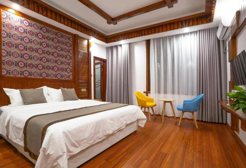 Стандартный Номер Кровать Кинг, Easy House