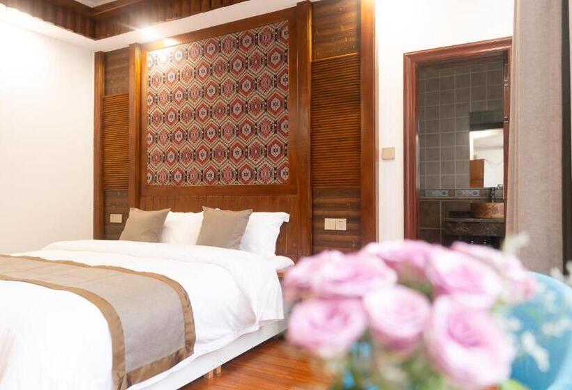 غرفة قياسية سرير كينج, Easy House
