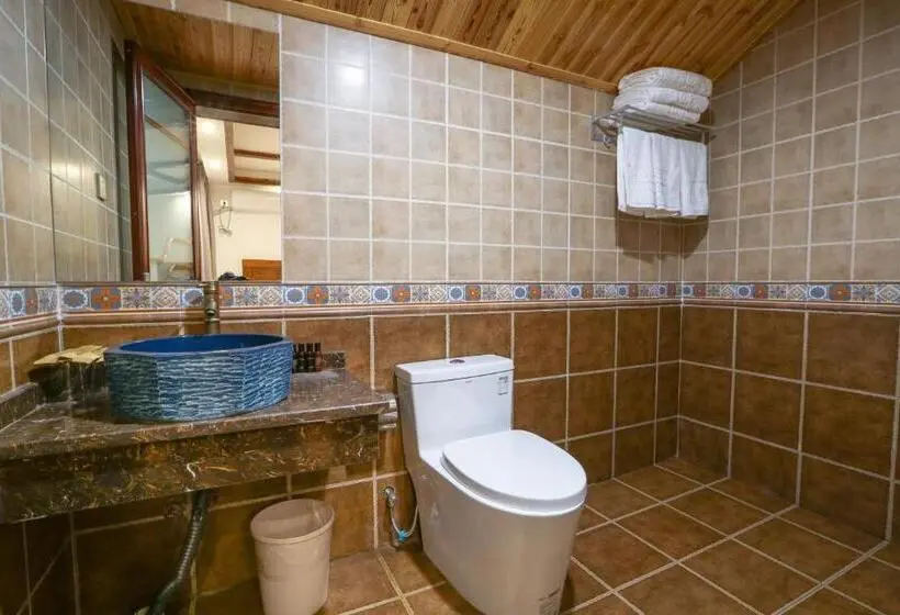 آپارتمان 3 خوابه, Easy House