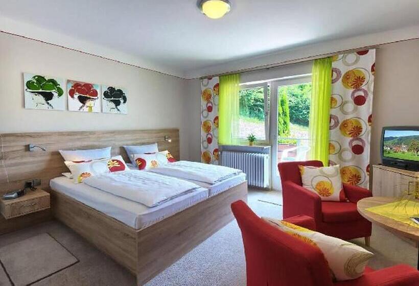 Номер Стандарт, Pension Waldfrieden