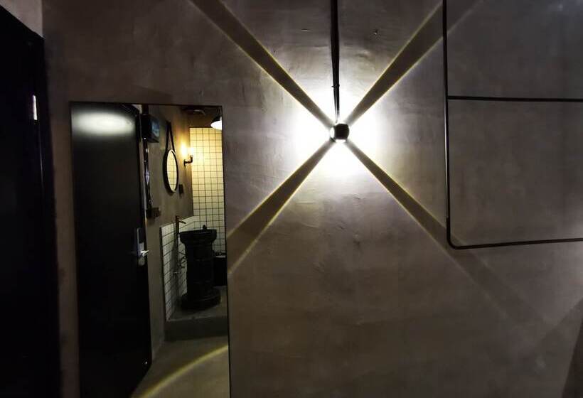 Номер Стандарт, Black Gold Factory Boutique Design