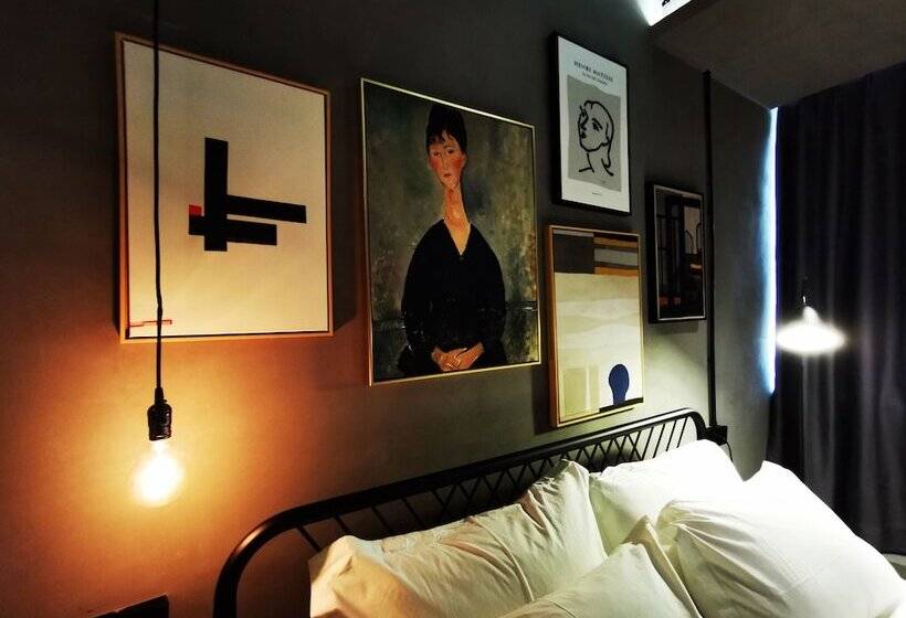 Номер Deluxe, Black Gold Factory Boutique Design