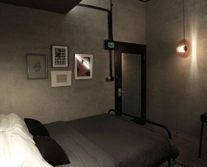 חדר סטנדרט, Black Gold Factory Boutique Design