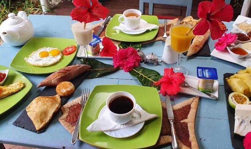 بانگلوی استاندارد با چشمانداز دریا, Ecolodge Le Ravoraha