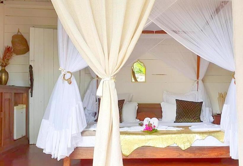 بانگلوی استاندارد, Ecolodge Le Ravoraha