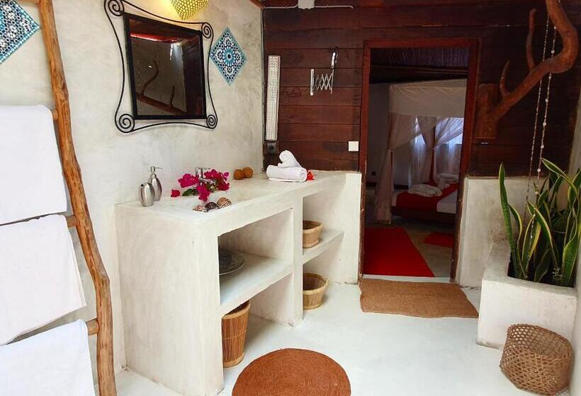 بانگلوی لوکس, Ecolodge Le Ravoraha