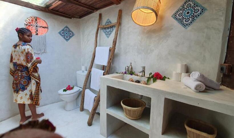 بانگلوی لوکس, Ecolodge Le Ravoraha