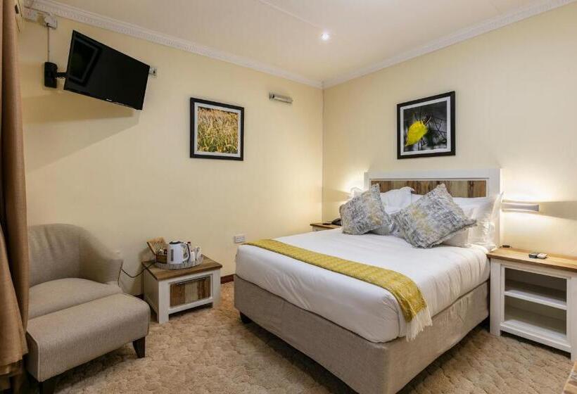 חדר סטנדרט נוף לבריכה, Orchid Luxury Boutique Guesthouse