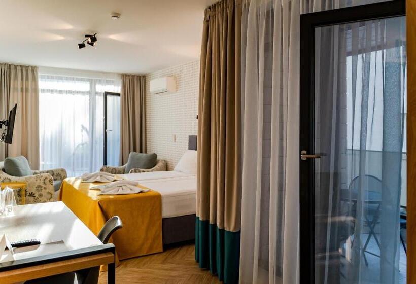 חדר דלוקס, Family Hotel Laxo