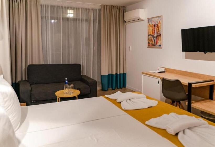 חדר דלוקס, Family Hotel Laxo