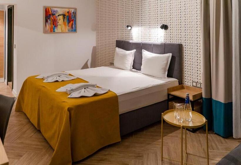 חדר דלוקס, Family Hotel Laxo