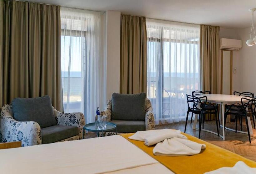 סטודיו סטנדרטי נוף לים, Family Hotel Laxo