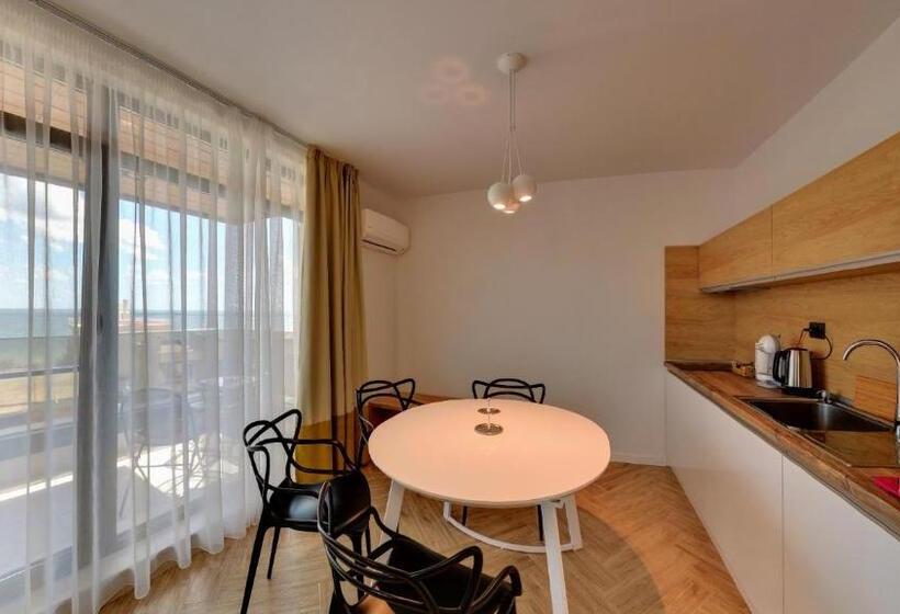 סטודיו סטנדרטי נוף לים, Family Hotel Laxo