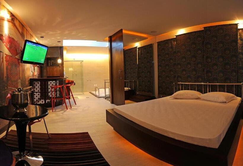 Deluxe Suite, Gran Motel Dubai