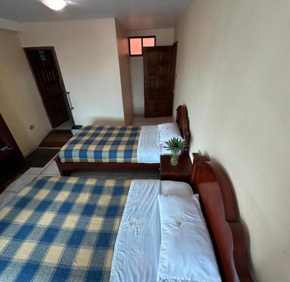 4인용 수피리어 룸, Kanoas Hostal