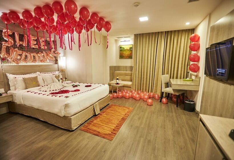 اتاق لوکس, Crowne Imperial