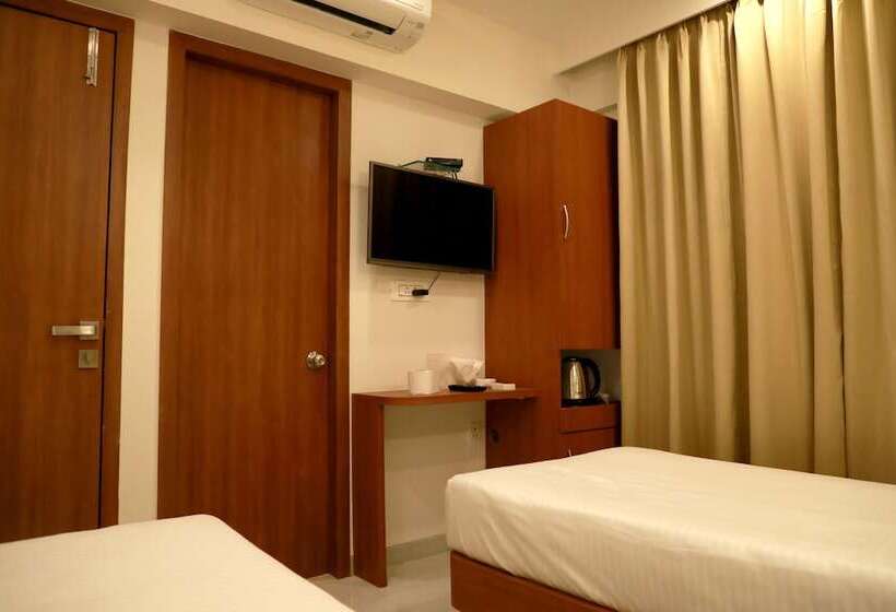 اتاق لوکس, Lords, Fort