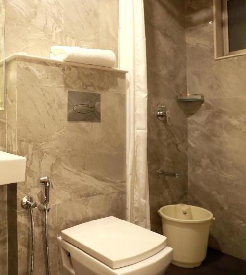 اتاق سوپریور با تخت بزرگ, Lords, Fort