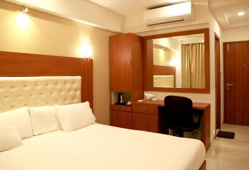 اتاق سوپریور با تخت بزرگ, Lords, Fort