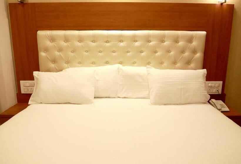 اتاق سوپریور با تخت بزرگ, Lords, Fort