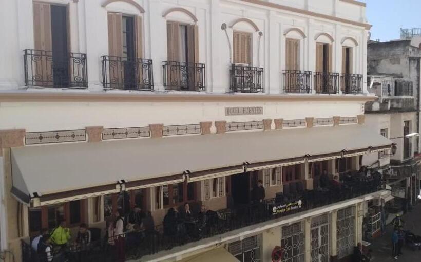 اتاق استاندارد با بالکن, Fuentes