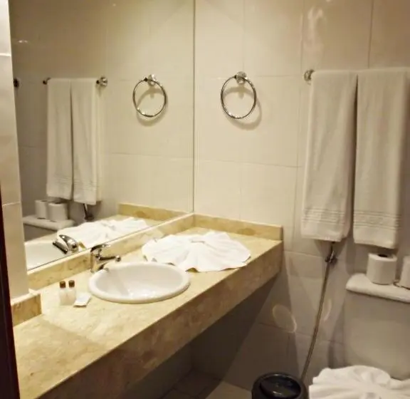 デラックススイート, Apart Hotel Acrópolis