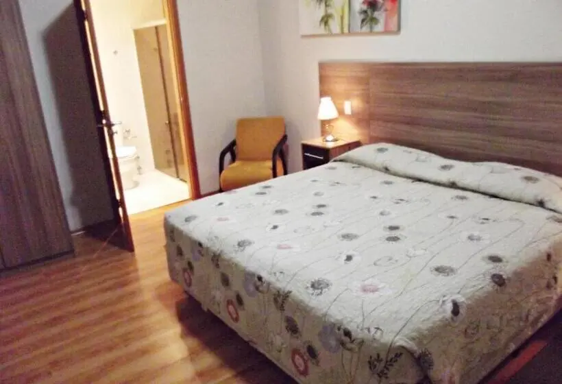 デラックススイート, Apart Hotel Acrópolis