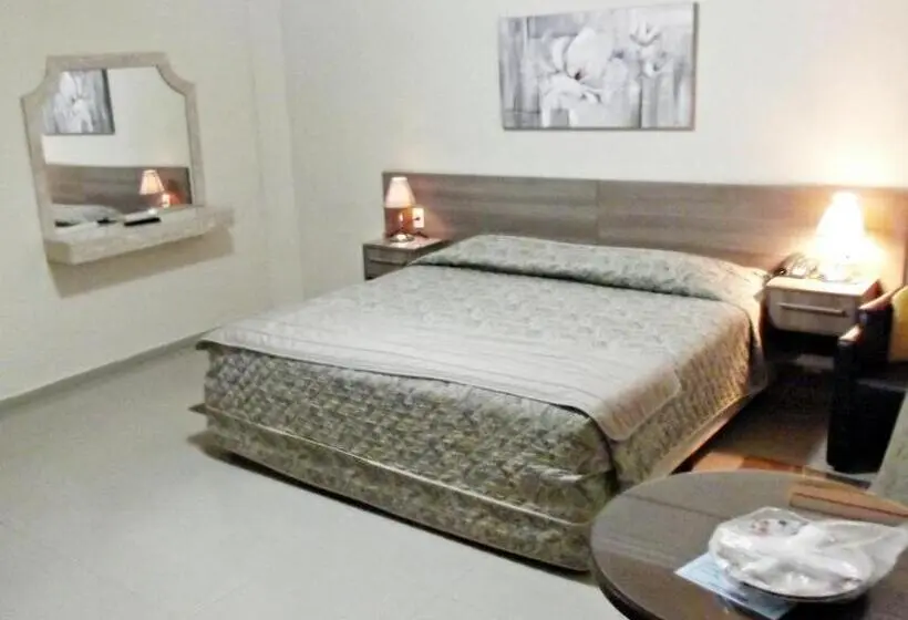 スイート, Apart Hotel Acrópolis