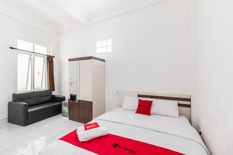 Номер Deluxe, Reddoorz Syariah @ Wisma Arya 2