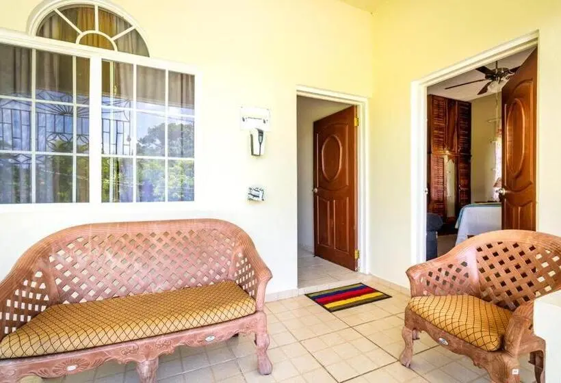 Talo 2 Makuuhuonetta, Cozy Locale   Gold