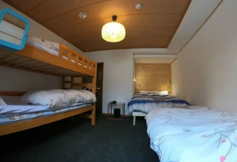 Standard Neljän Hengen Huone Jaettu Kylpyhuone, Lodge Nagano