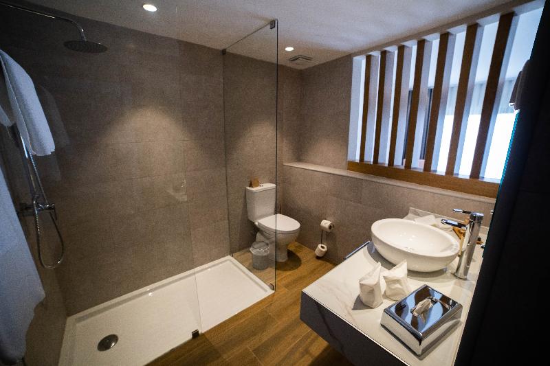 غرفة قياسية مطلّة علي البحيرة, Herdade Dos Delgados