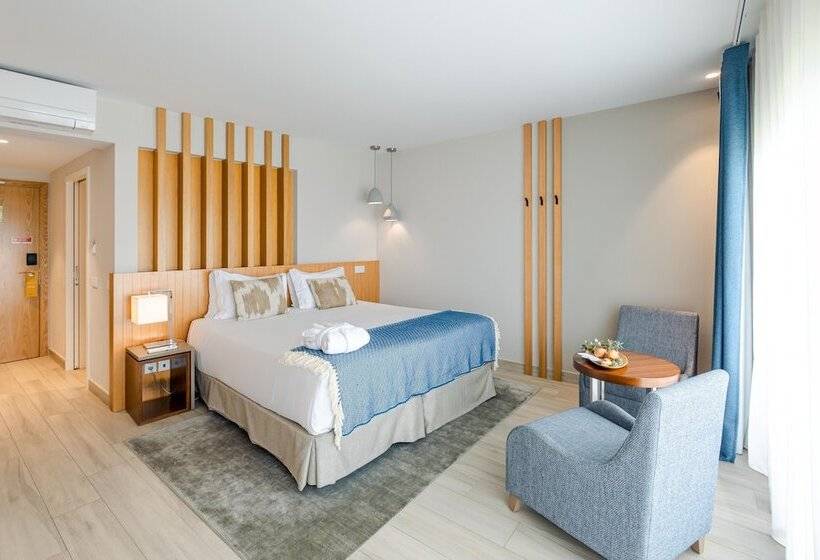 غرفة قياسية مطلّة علي البحيرة, Herdade Dos Delgados