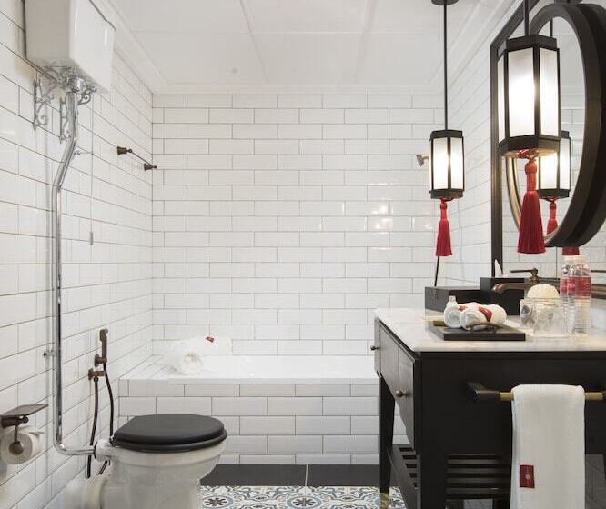 Suite, Liu Men Melaka