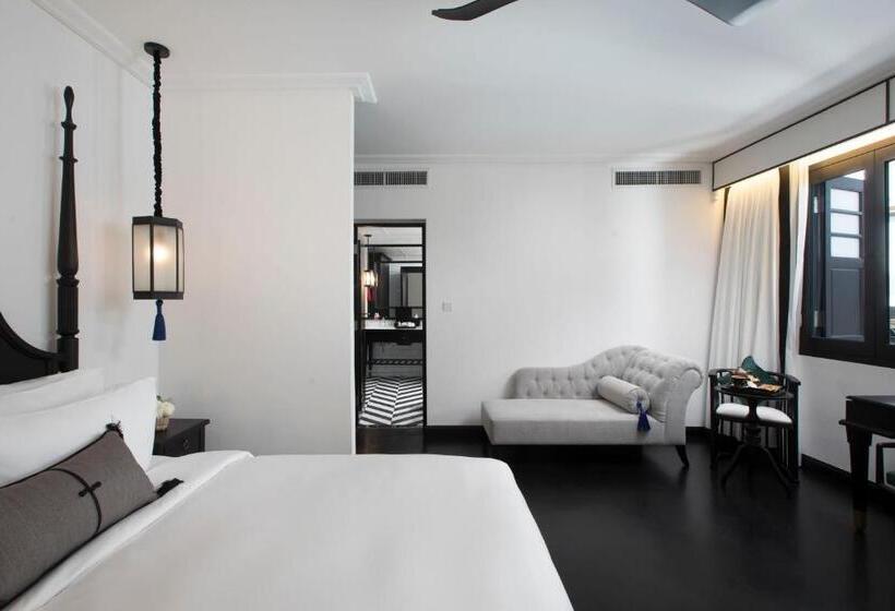 Suite, Liu Men Melaka