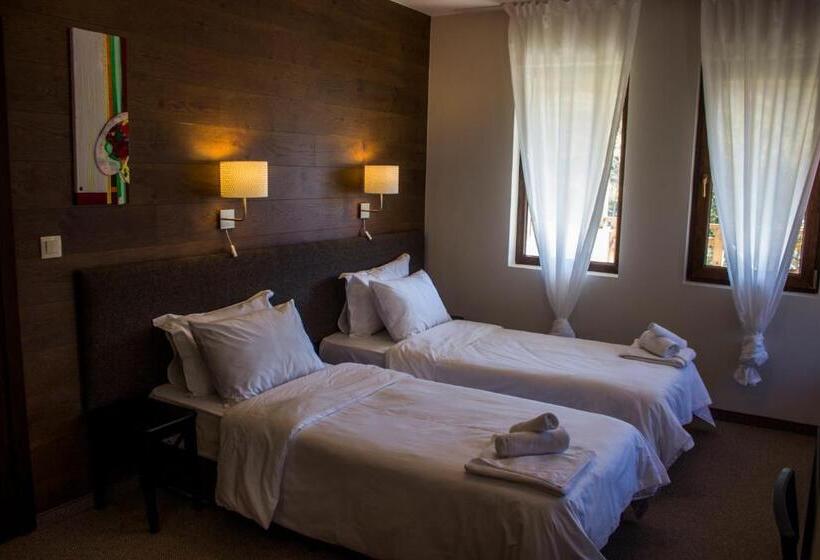 Номер Стандарт, Trigrad