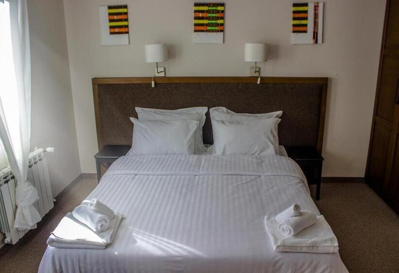 Номер Стандарт, Trigrad