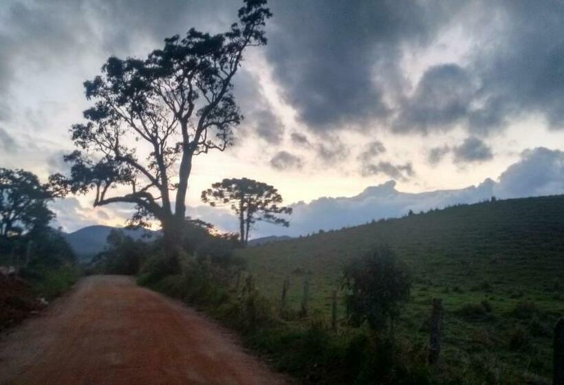 バルコニー付きスタンダードルーム, Pousada Recanto Da Vitória