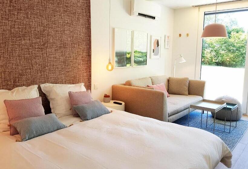 스탠다드 룸 킹사이즈 침대, Akemi B&b