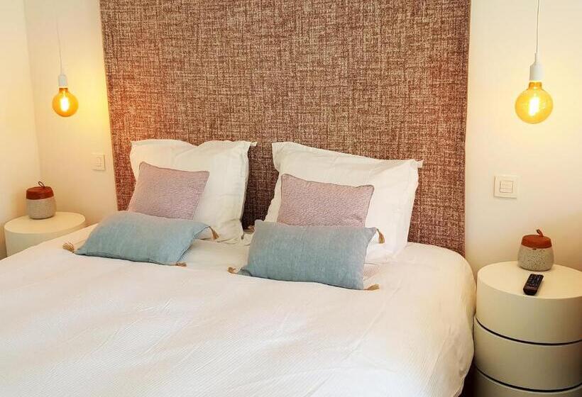 스탠다드 룸 킹사이즈 침대, Akemi B&b