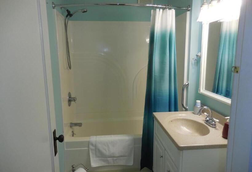 غرفة قياسية حمام مشترك, Newhouse Family Inn