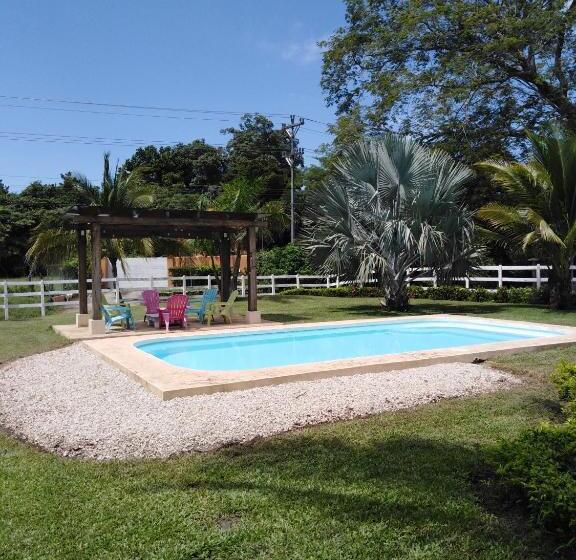 패밀리 룸, Villa Sueño Potrero