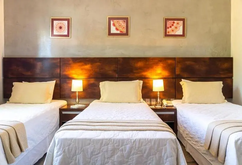 اتاق استاندارد سه تخته با بالکن, Boutique Las Hortensias